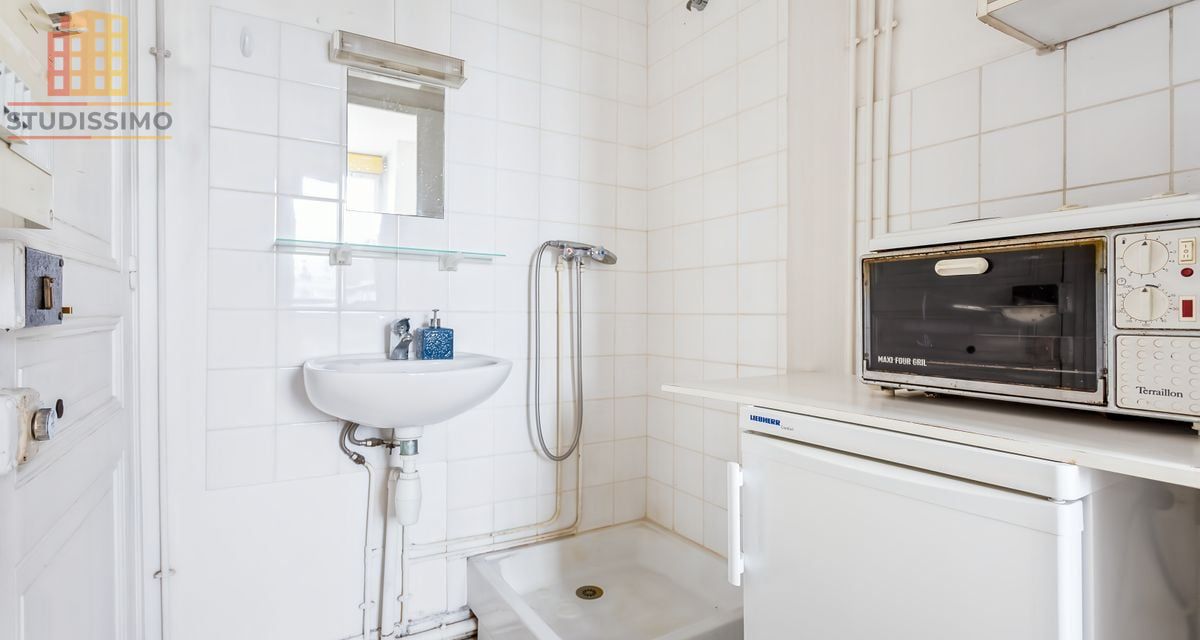 Studette 7m² Paris 7e Avenue de Suffren - Photo 8