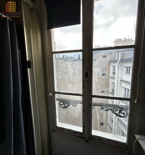 Chambre de bonne 12m² Paris 9e Rue Blanche - Photo 8