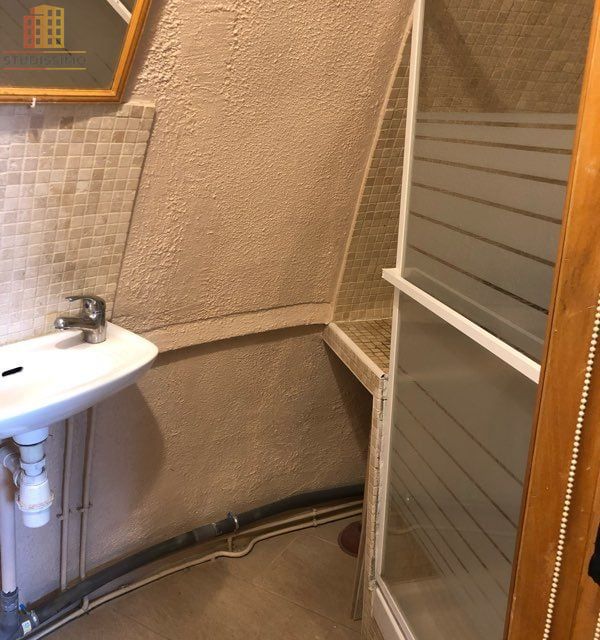 Studio meublé 16m² Paris 16e Passy - Loué, dernier étage - Photo 1