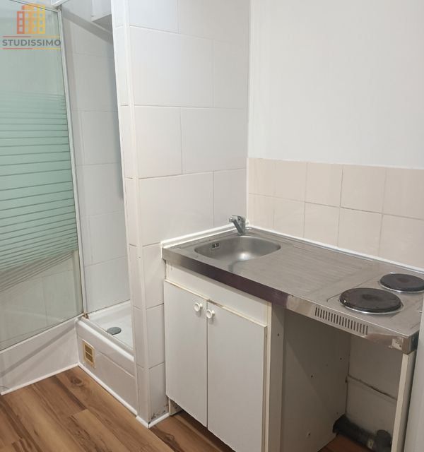 Chambre de bonne 8m² Paris 9e - Meublée - Photo 2