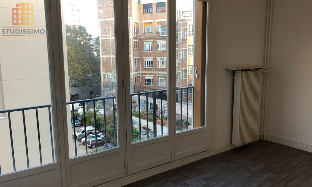 Studio 25m² Paris 10e Quai de Jemmapes - Beau potentiel - Photo 1