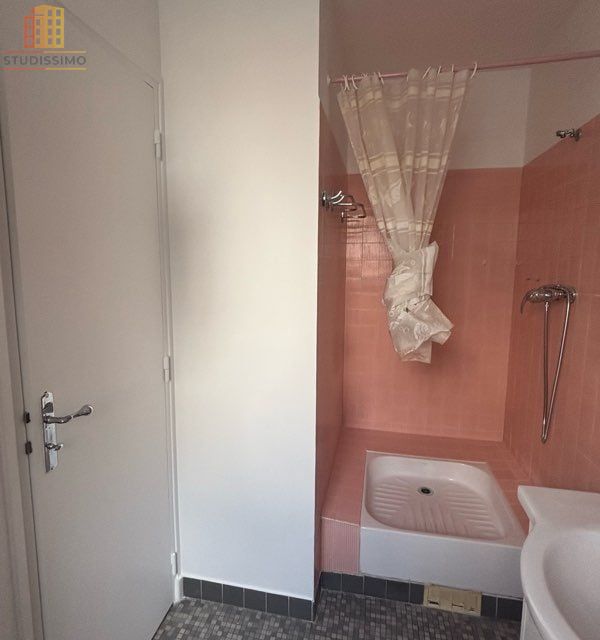 Studio 22m² Paris 17e - Balcon - Photo 8