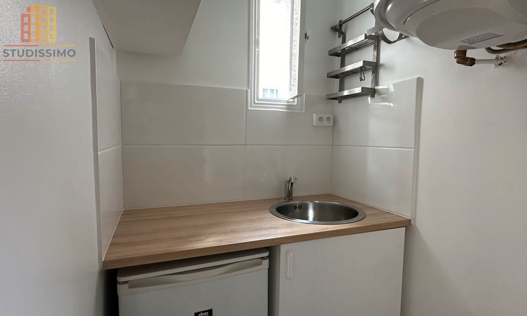 Studio 23m² Paris 8e Champs-Élysées - Photo 1