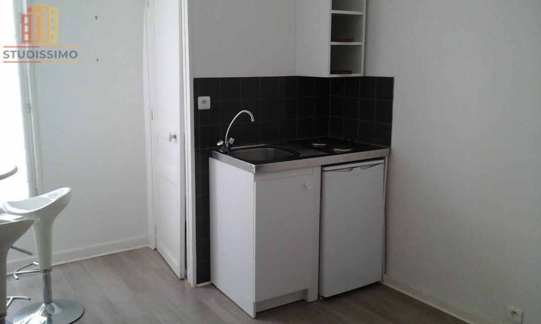 Studio 12m² Paris 15e Commerce - Fonctionnel, vue dégagée - Photo 1