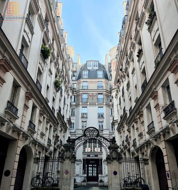 Studio 26m² Paris 19e - Immeuble haussmannien protégé - Photo 1