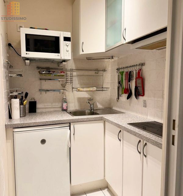 Studio 28m² Paris 10e - Immeuble de standing - Photo 1