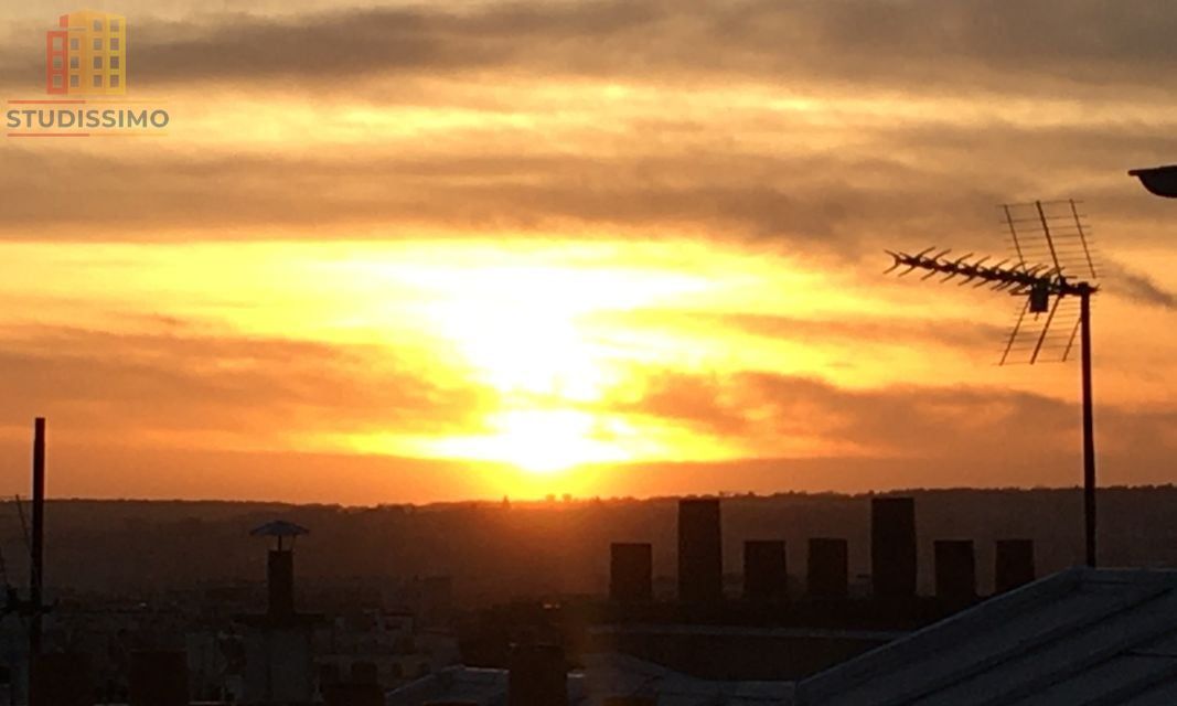 Studette 7m² Paris 16e - Dernier étage, prestige - Photo 1