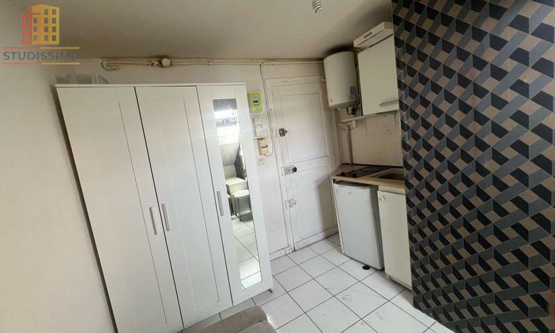 Chambre de service 6m² Paris 3e - Photo 1