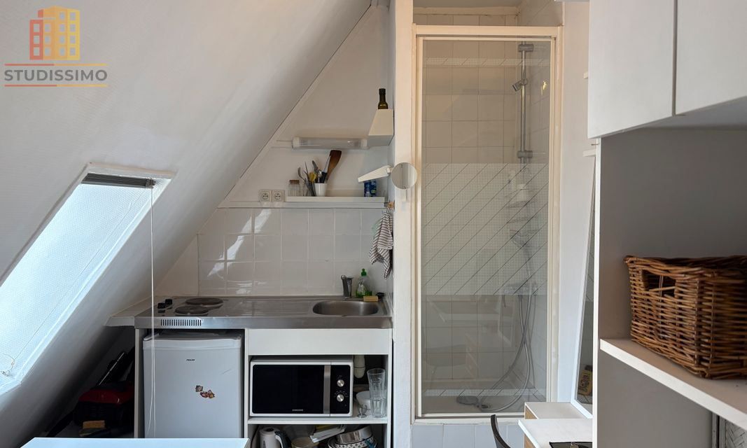 Chambre de service 6m² Paris 7e - Photo 1