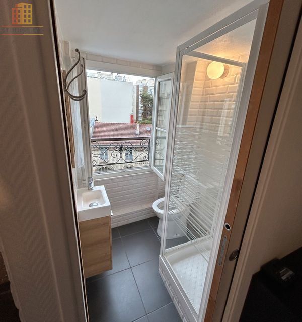 Studio 14m² Paris 10e Canal Saint-Martin - Très bon état - Photo 2