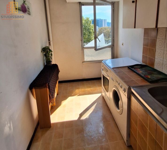 Appartement 31m² Courbevoie - Plein sud, balcon calme - Photo 4