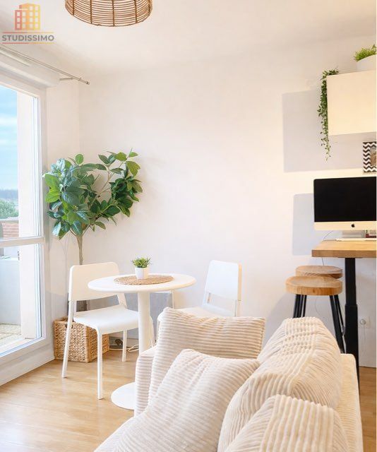 Studio 25m² Saint-Cyr-l'École - Photo 1