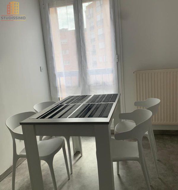 Appartement 31m² Maurepas centre ville - Photo 2