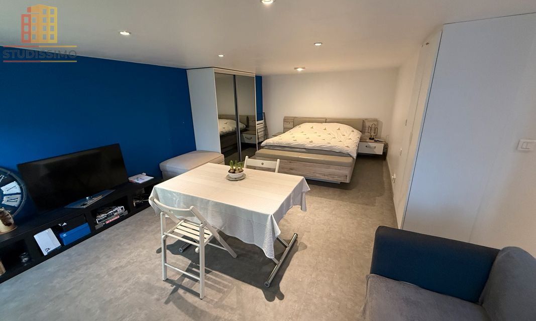 Studio 33m² Versailles - Excellent emplacement, parfait état - Photo 2