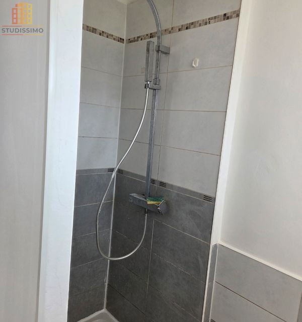 Appartement 14m² Triel-sur-Seine - Fonctionnel, proche centre-ville - Photo 1