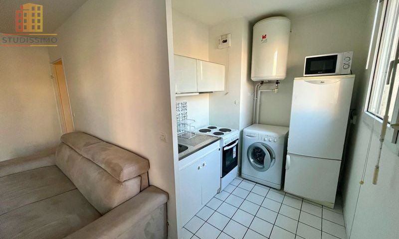 Studio 27m² Élancourt - Photo 2