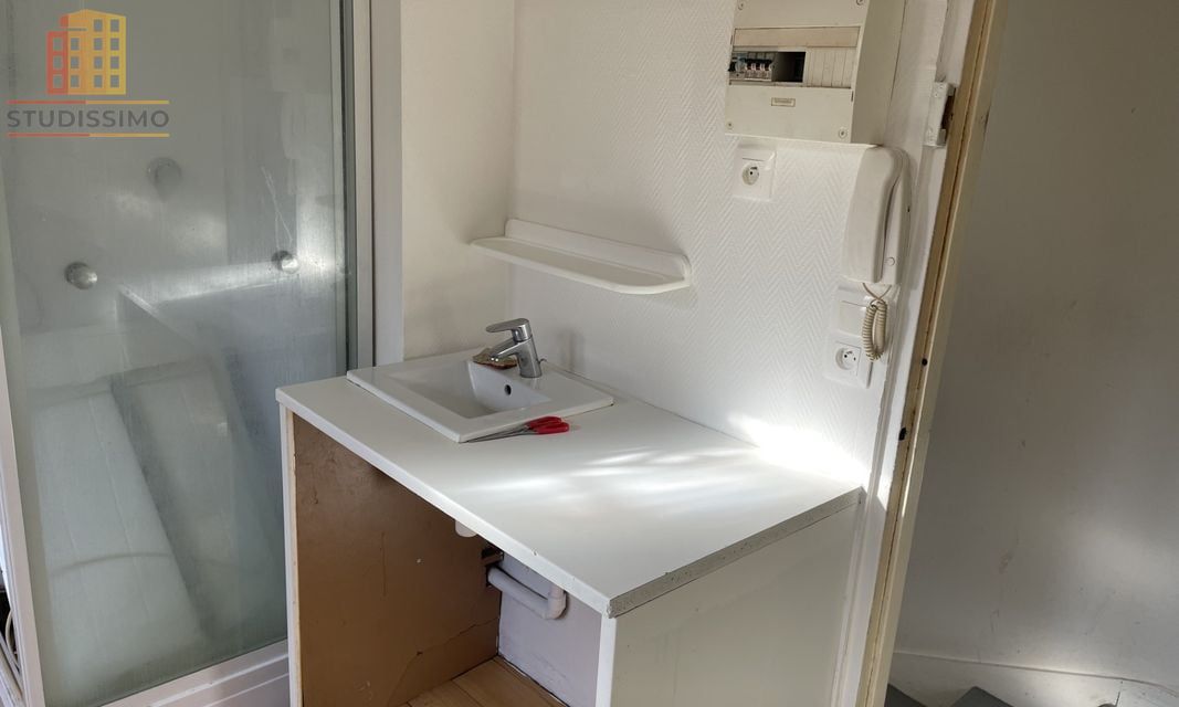 Chambre de service 9m² Saint-Germain-en-Laye - Proche centre et RER A - Photo 2