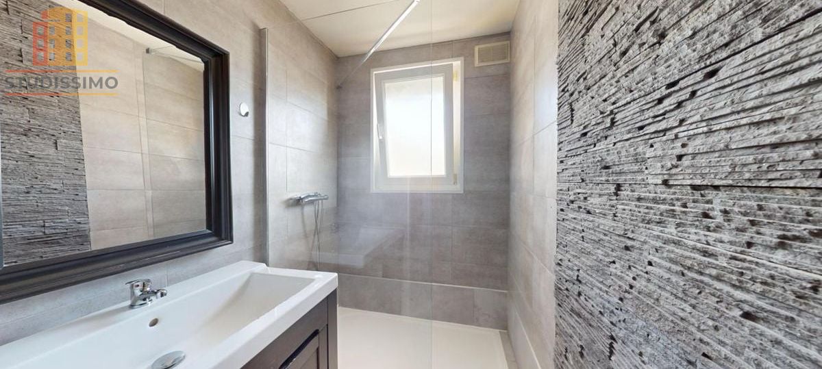 Studio 30m² Sainte-Geneviève-des-Bois - Balcon, parking - Photo 2