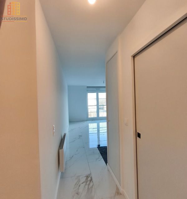 Studio 30m² Vauréal - Refait à neuf, dernier étage avec ascenseur - Photo 16