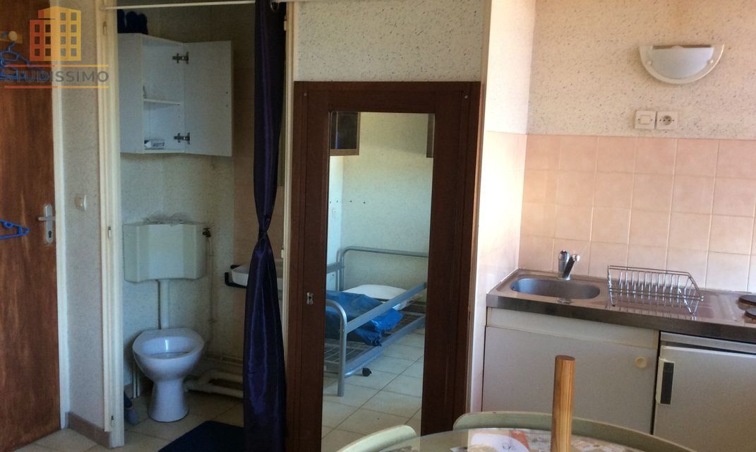 T1 12m² Château-Landon - 1er étage - Photo 1