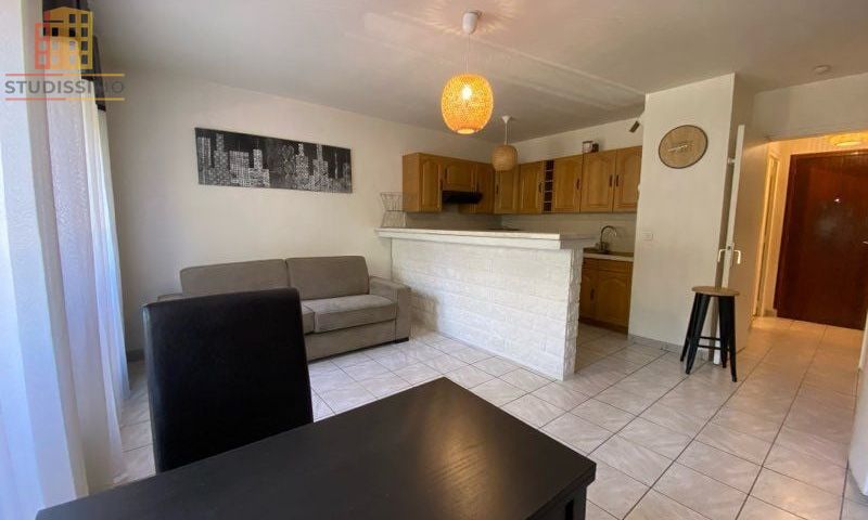 Studio 31m² Ozoir-la-Ferrière - Gros potentiel - Photo 1