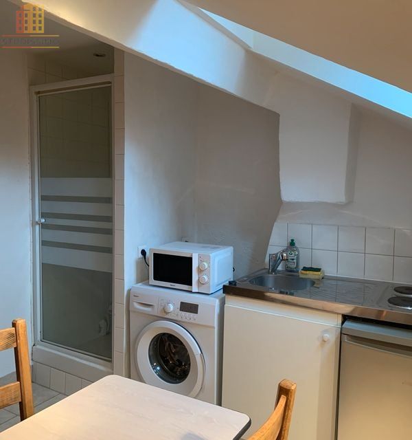 Studio meublé 12m² Lyon 6e - Idéal investissement, bonne rentabilité - Photo 1