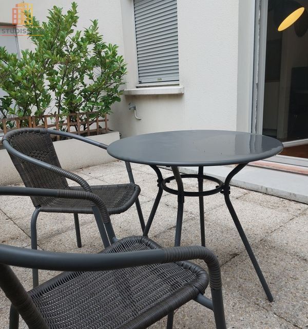 Appartement meublé 29m² Lyon 3e - Refait, possibilité garage - Photo 1