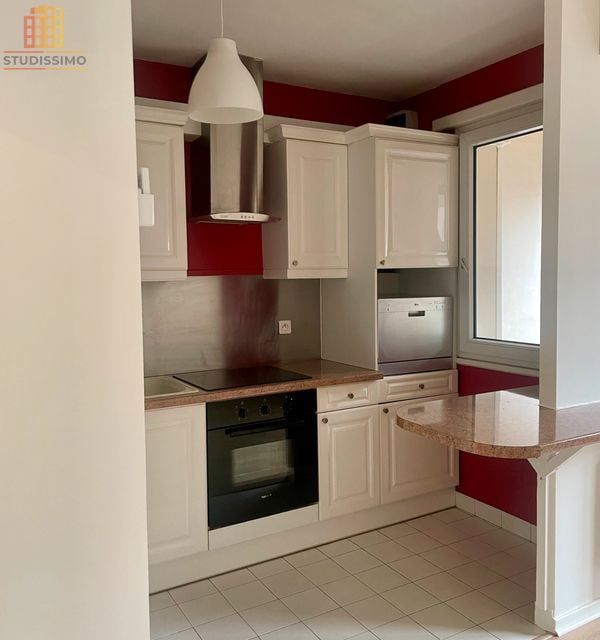 Studio 35m² Lyon 6 - Balcon, cave - Photo 2