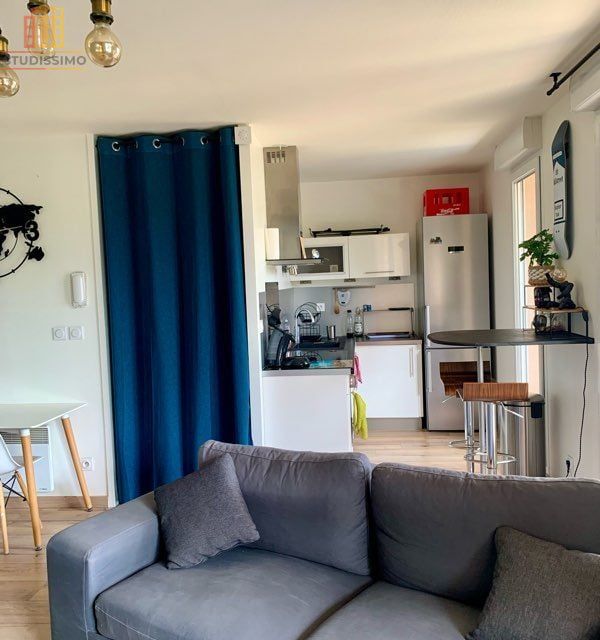 Appartement 35m² Saint-Genis-Laval - Proche métro Lyon Sud - Photo 2