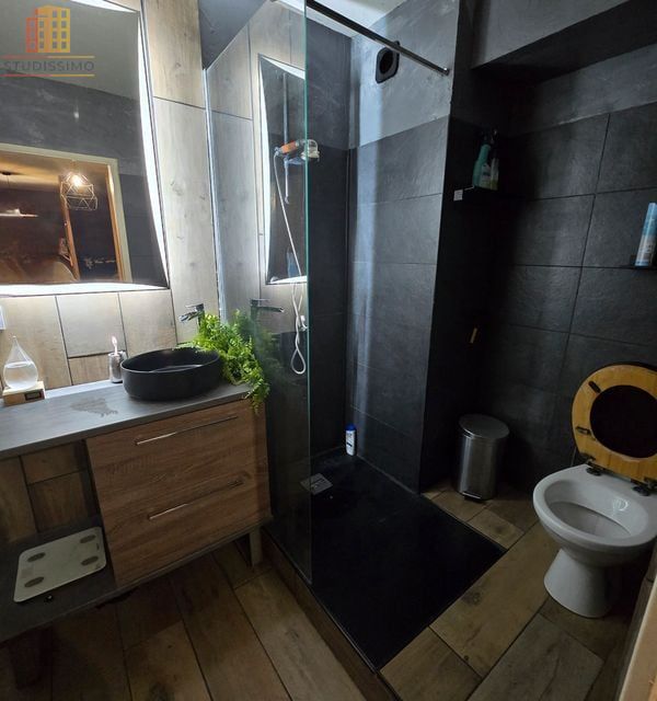 Studio 35m² Lyon 3e - Place de parking en sous-sol - Photo 2