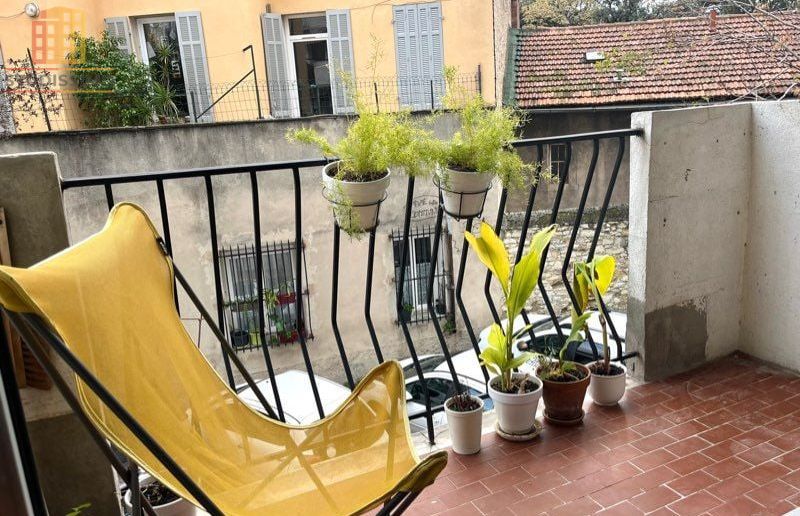 Studio meublé 24m² Marseille 4e - Rénové, lumineux, balcon - Photo 1