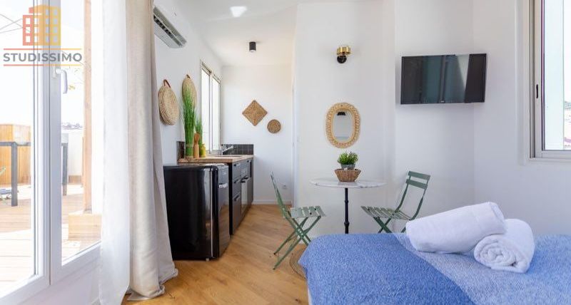 Studio 20m² Marseille 1er - Dernier étage, toit-terrasse - Photo 2