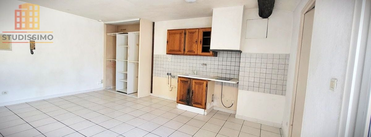 Studio 33m² Salon-de-Provence - Terrasse - Photo 3