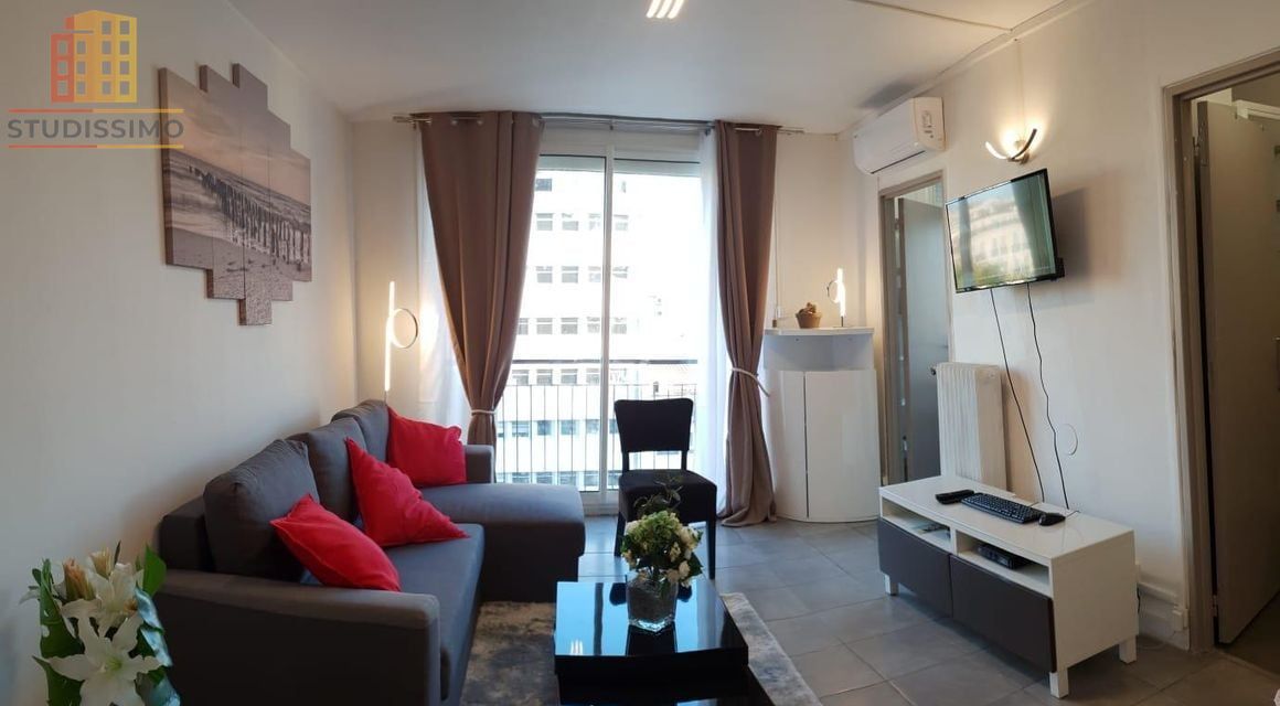 T1 31m² Marseille 1er - 7e étage, vue Notre-Dame de la Garde - Photo 1