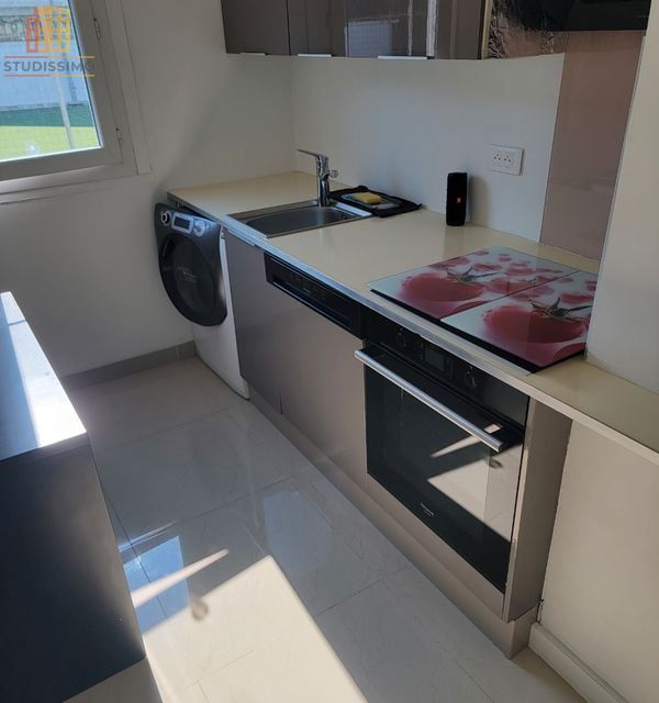 T1 32m² Marseille 7e - Lumineux - Photo 2