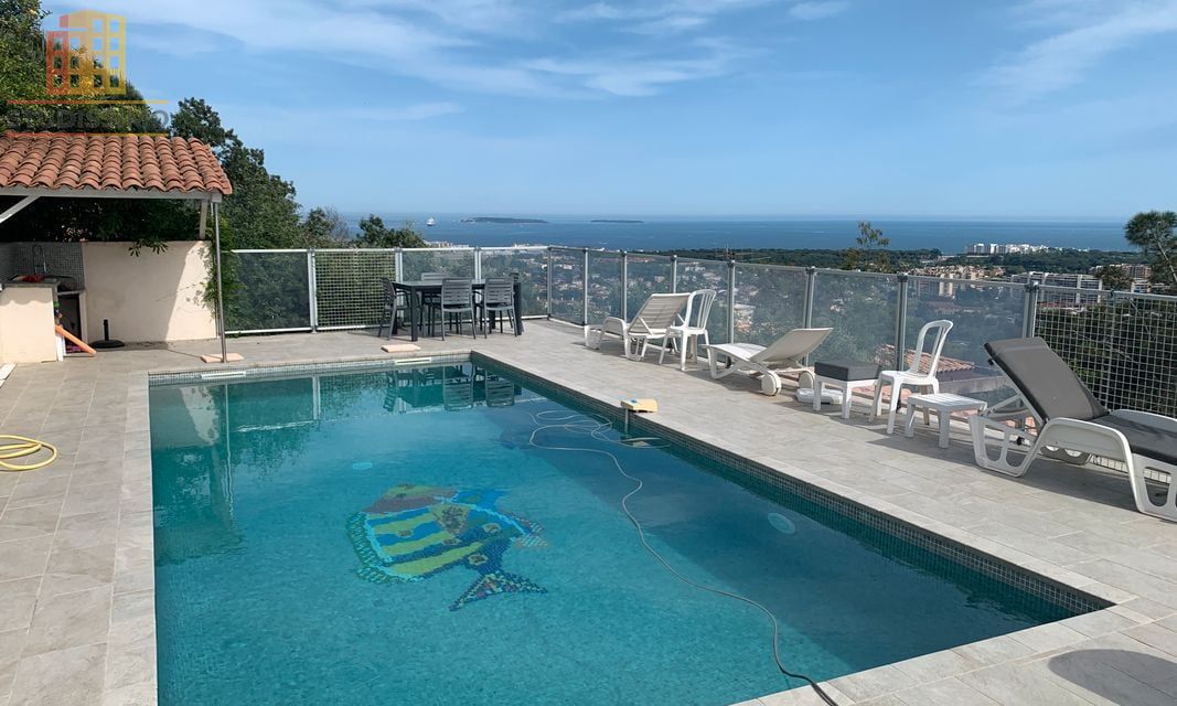 Appartement à Mandelieu-la-Napoule