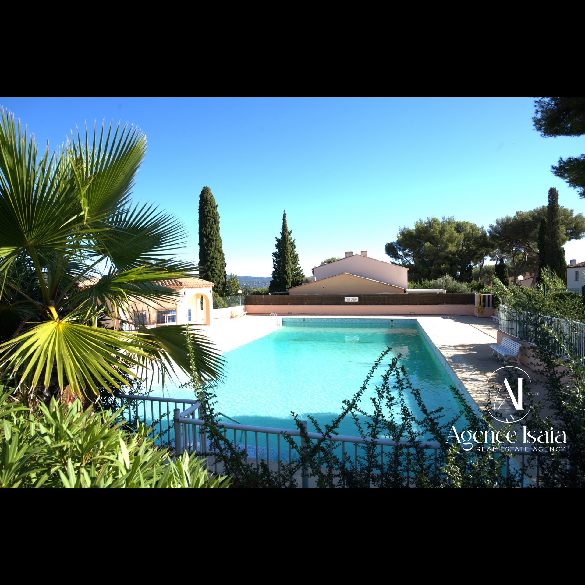 Charmant T2 rénové avec terrasses, jardin, piscine et tennis – Proche centre et plage - Photo 3