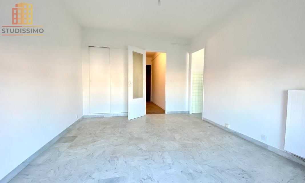 Studio 30m² Cagnes-sur-Mer - Parking, centre-ville - Photo 4
