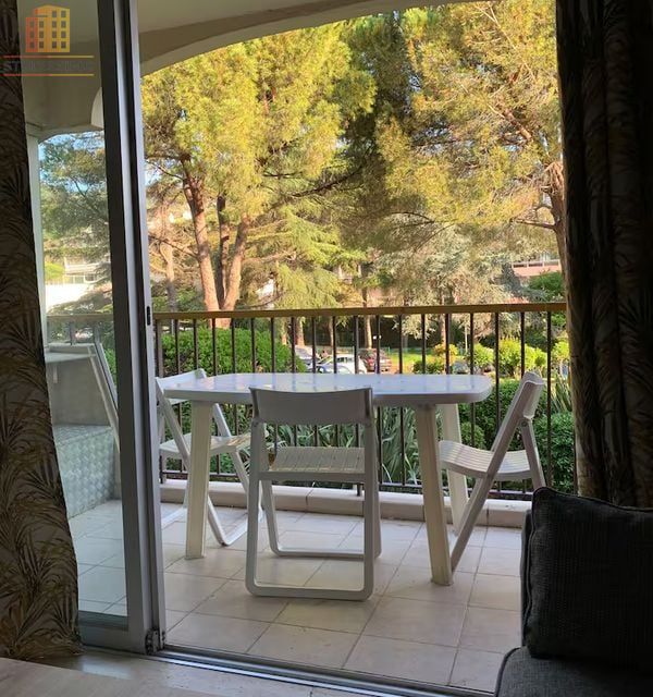 Studio meublé 23m² Mandelieu-la-Napoule - Terrasse, parking - Photo 3