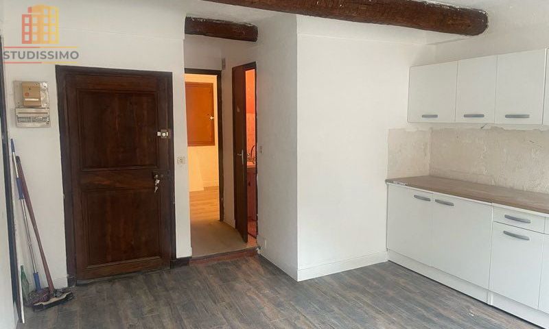 T1 29m² Puget-Théniers - À rénover - Photo 1