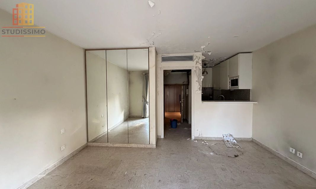 Studio 28m² Cannes centre - À rénover, proche Banane - Photo 2