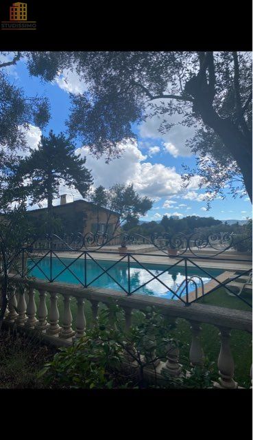 Studio meublé 18m² Grasse - Parc arboré - Photo 2