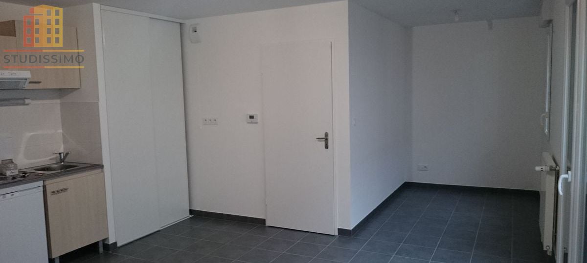 T1 bis 30m² Nantes Procé - Parking - Photo 2