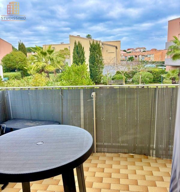 Studio cabine 20m² Cap d’Agde - Terrasse, parking - Photo 1