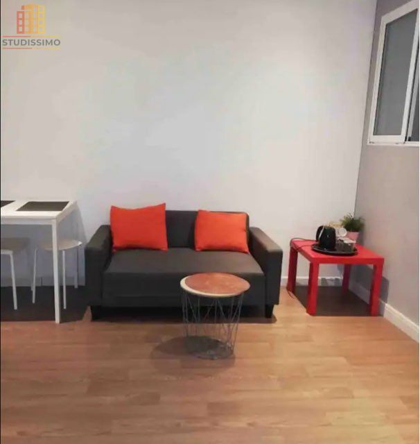 T1 bis 25m² Bordeaux 33800 - À rafraîchir - Photo 2