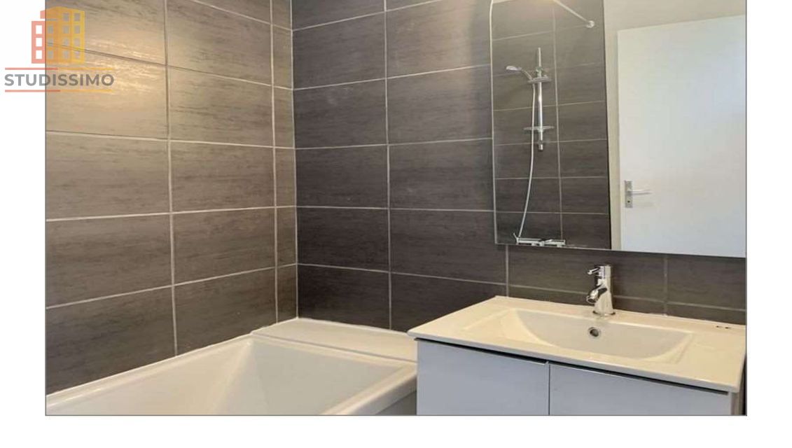 Appartement 31m² Lille centre - Lumineux, belle vue - Photo 2