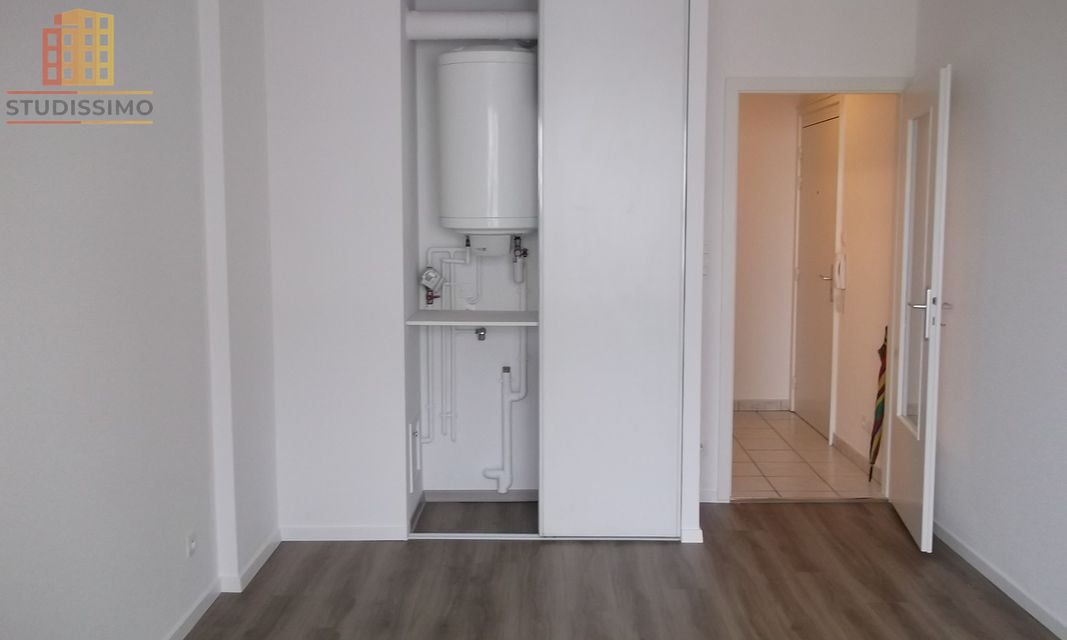 F1 21m² Strasbourg - Vide, sans occupant - Photo 2