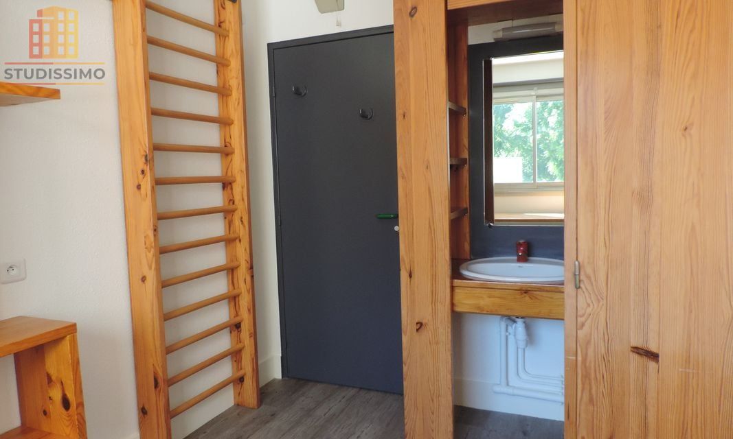 Studio 9m² Rennes - Dernier étage - Photo 2