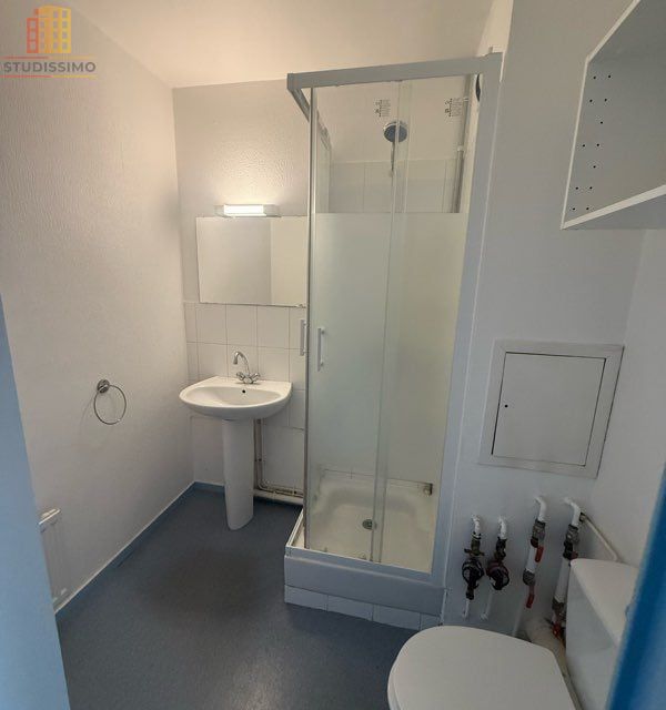 Studio 14m² Rennes centre - Ascenseur, proche métro Mabilais - Photo 2