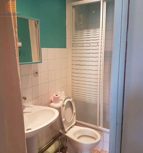 Studio meublé 19m² Grenoble - 1er étage - Photo 1